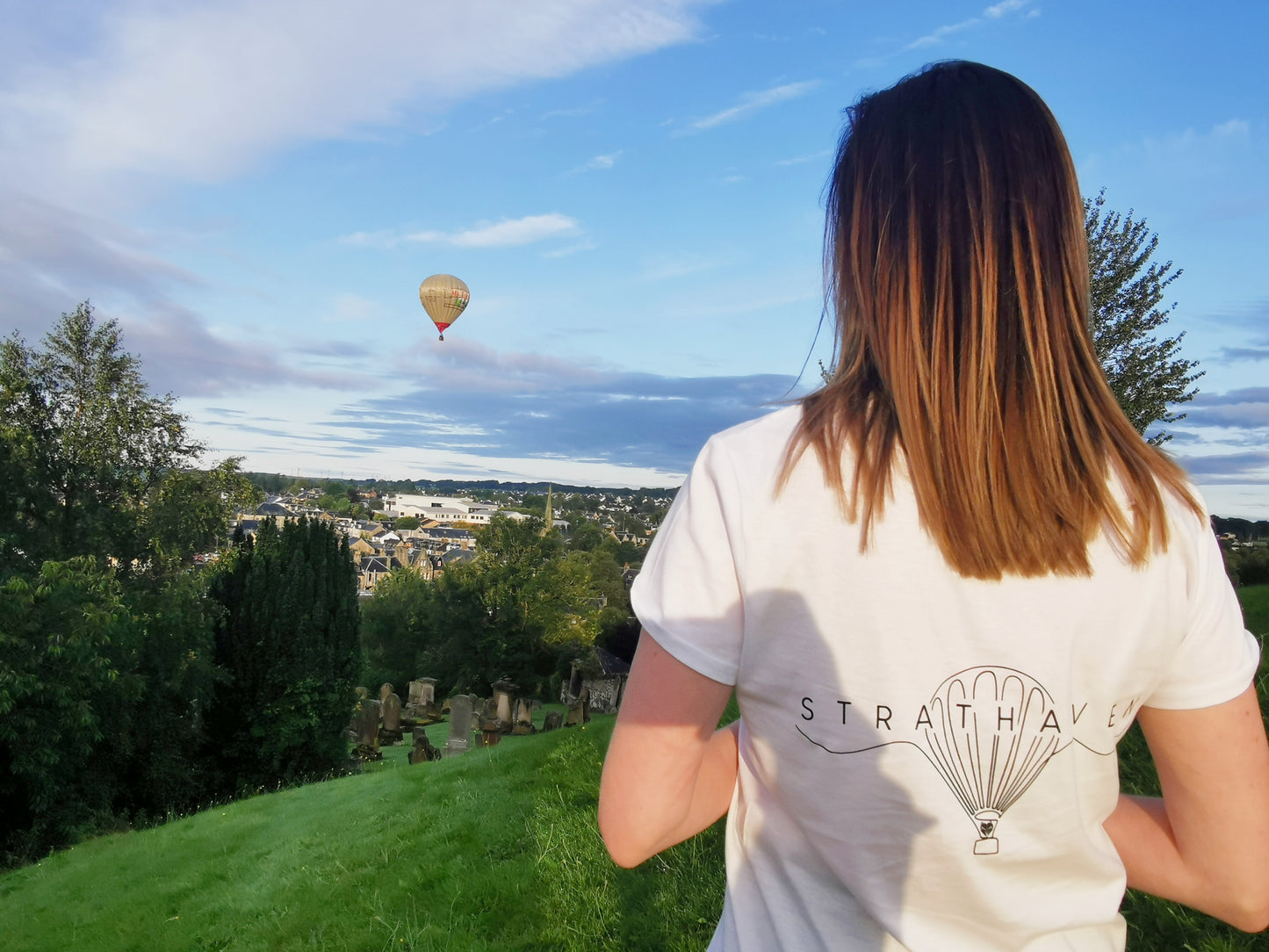 Strathaven Balloon Festival Inspired Adults T-shirt