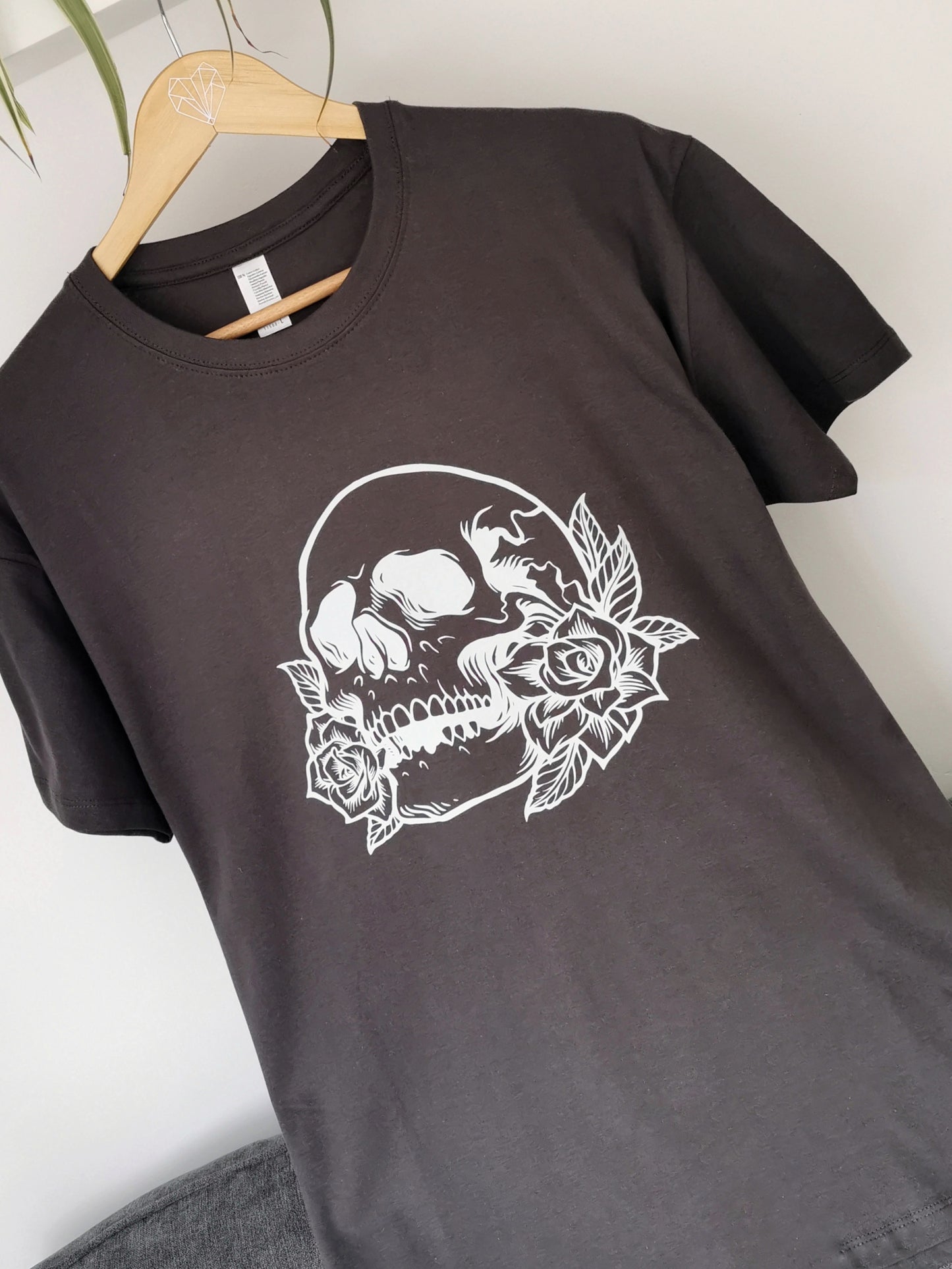 Skull &  Roses Mens T-shirt