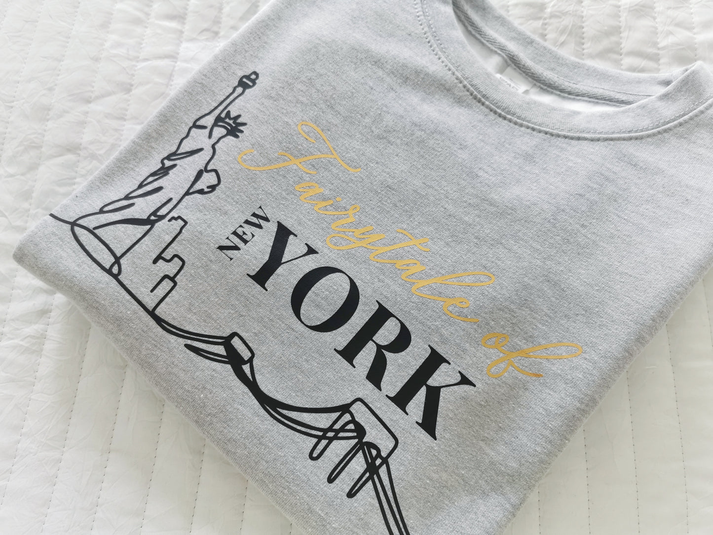 Fairytale of New York Skyline Ladies Sweatshirt